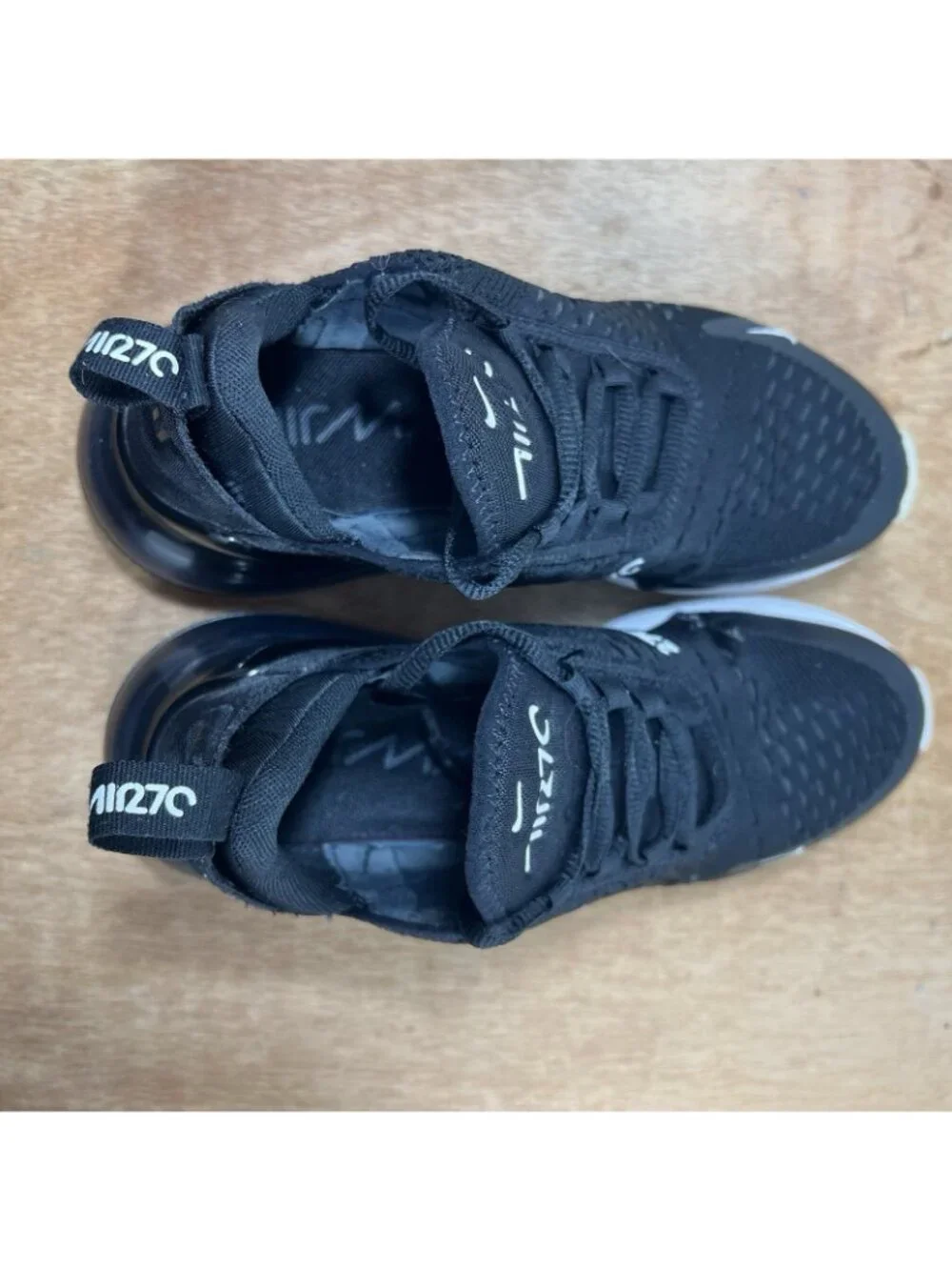Nike Air Max 270 Black White Women Size 7 Running Shoe AH6789-001